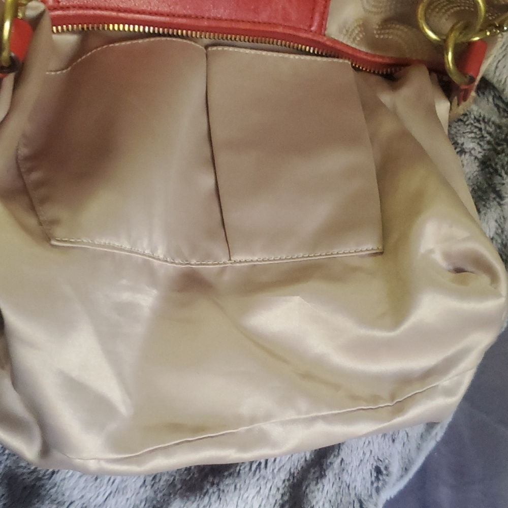 Coach Ashley Dotted Op Convertible Tan Red Bag Signature C Detail Sze 14.5 X 9.5 - Picture 12 of 14